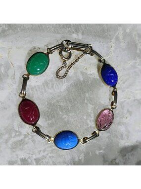 Vtg Scarab Bracelet Carved Stone Egyptian Revival Safety Chain Gold Tone 6.25"